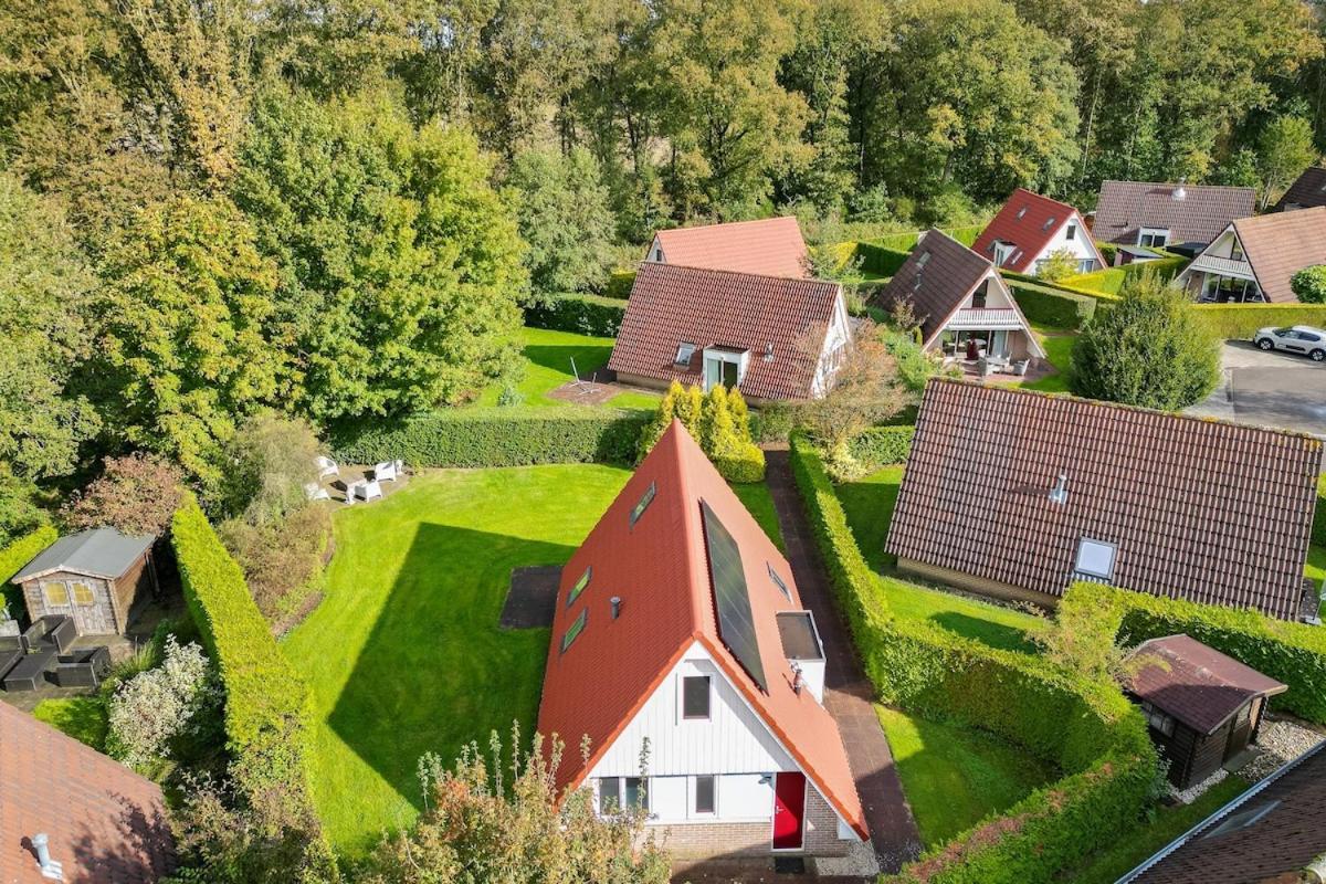Kleine Zanglijster I Prachtig Huisje Nabij Bosrand Zwiggelte المظهر الخارجي الصورة